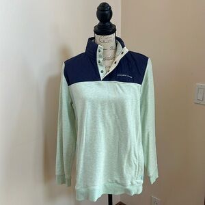 Vineyard Vines Performance Qtr Snap Pullover | Packable Hood | Medium